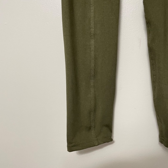 Shadow Sport High-Waist Leggings - Picture 8 of 13